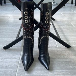 Stoneridge black leather boots with bead embellishment. Used in good condition.